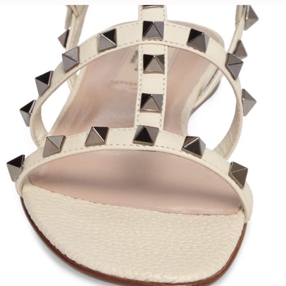 Authentic Valentino rockstud gladiator sandals - Picture 4 of 4